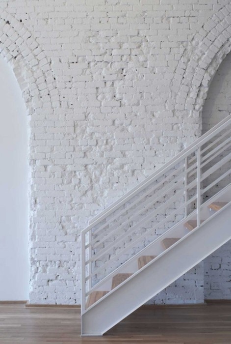 latest white canvas