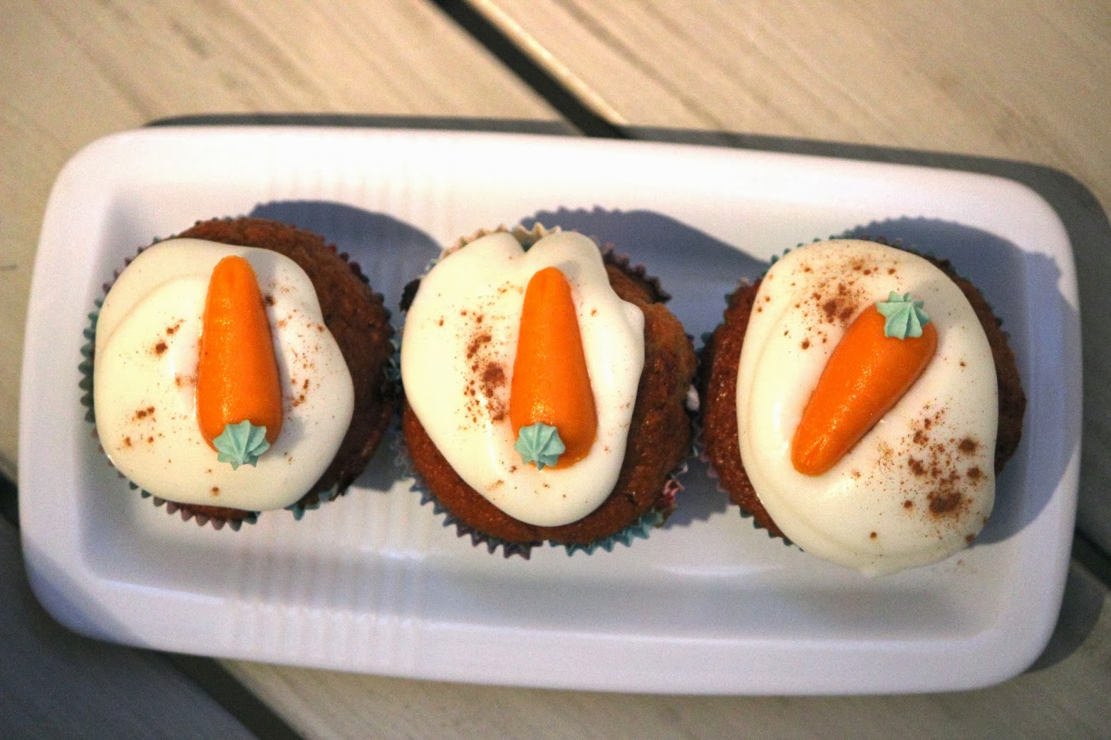 Tina Frisch: Karotten-Cupcakes mit Creamcheese-Topping