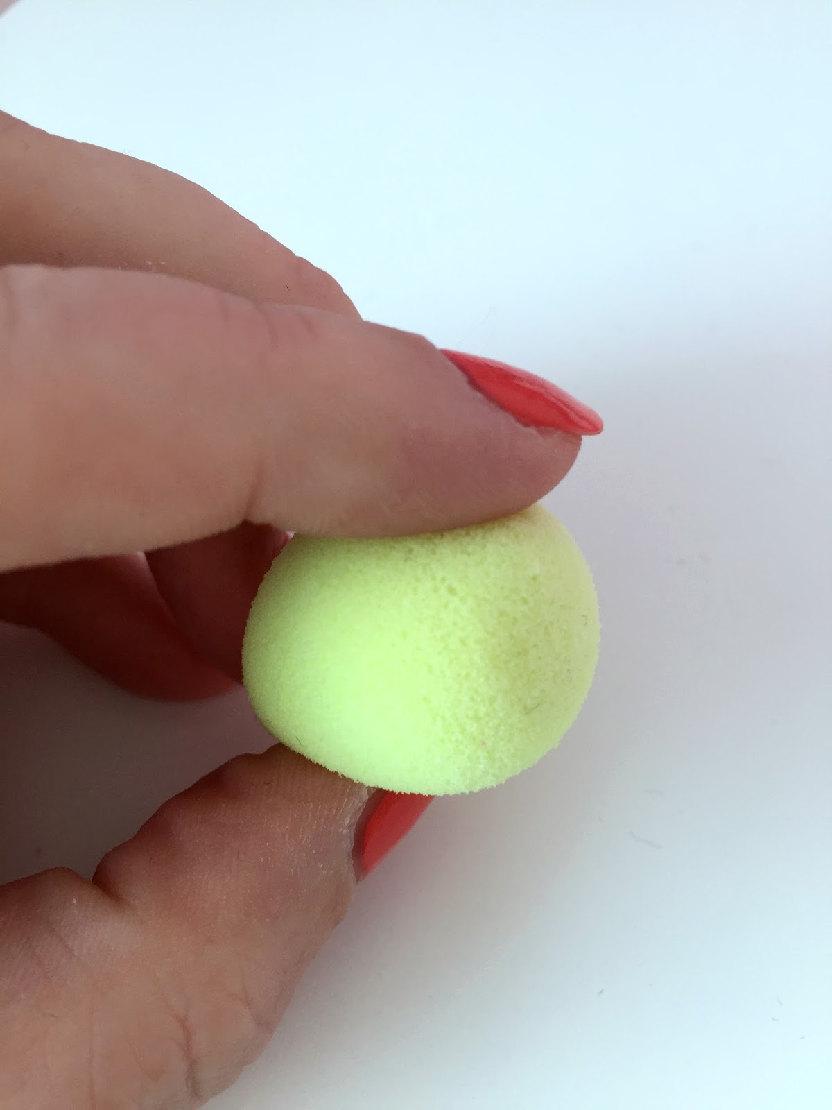 The Beauty Blender Solid Cleanser Mammaful Zo Beauty, Life, Plus
