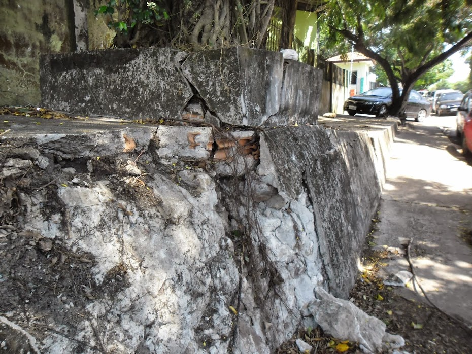 EM 10 MESES DE GESTÃO> PREFEITURA DE MACAPÁ NADA FEZ PELAS CALÇADAS