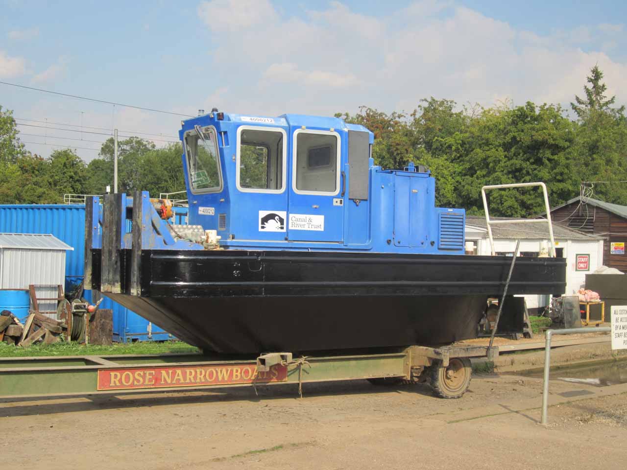 Where can I find a 'pusher tug', and what is one actually called ...