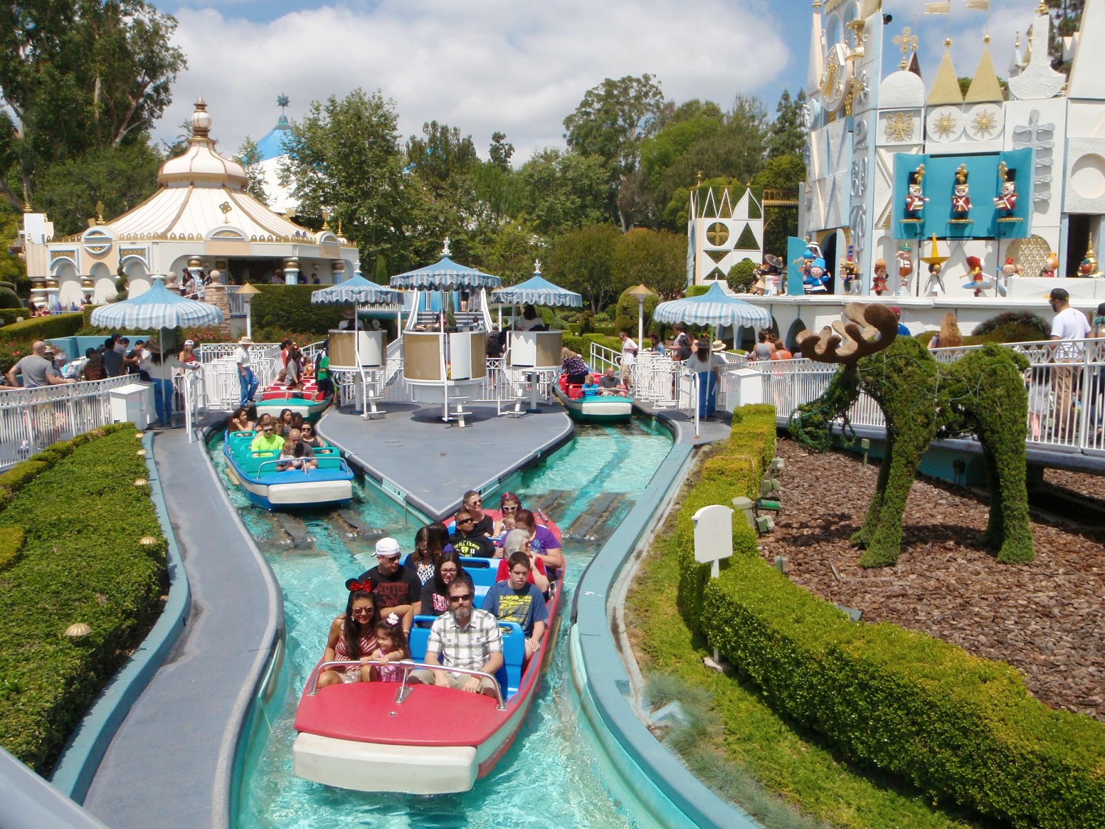 The Obligatory Blog Disneyland Park Attractions Also In WDW