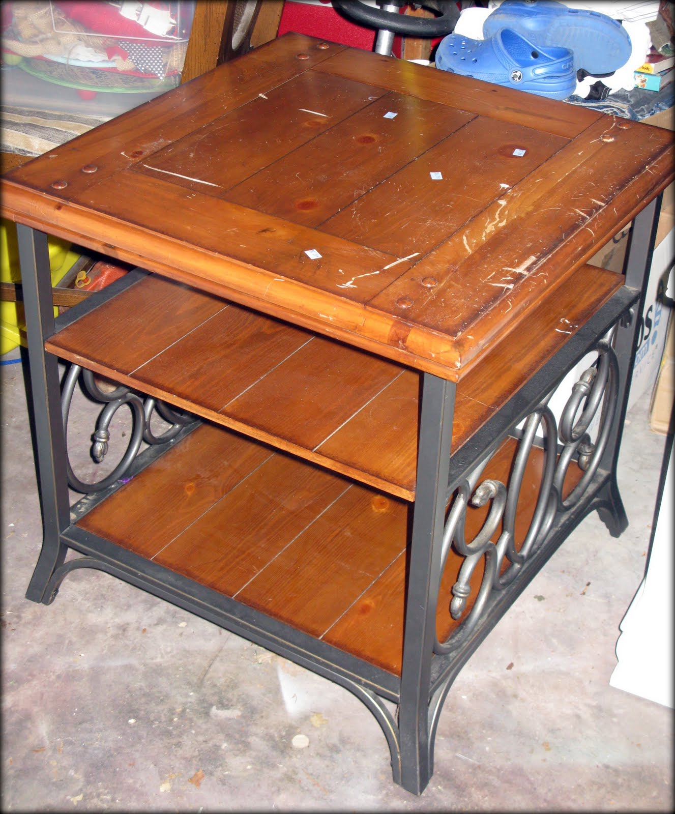 Beyond The Picket Fence: Hexagon Garage Sale Table Makeover