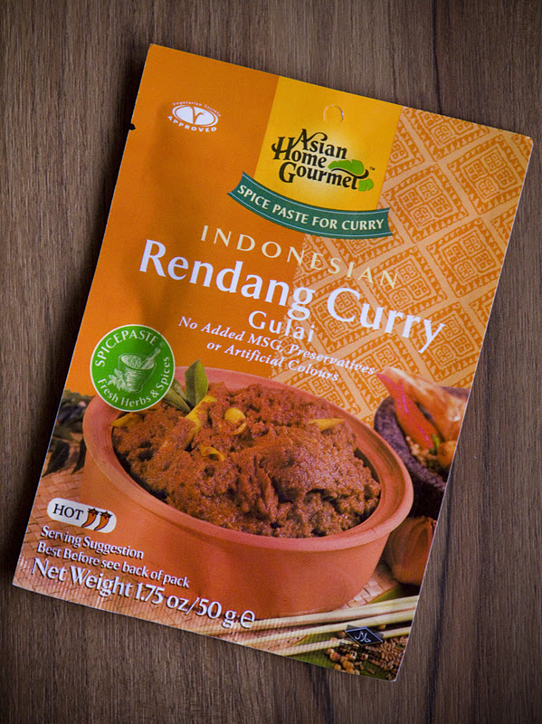 Food Makes Me Happy: Semi Instant Indonesian Rendang Beef Curry