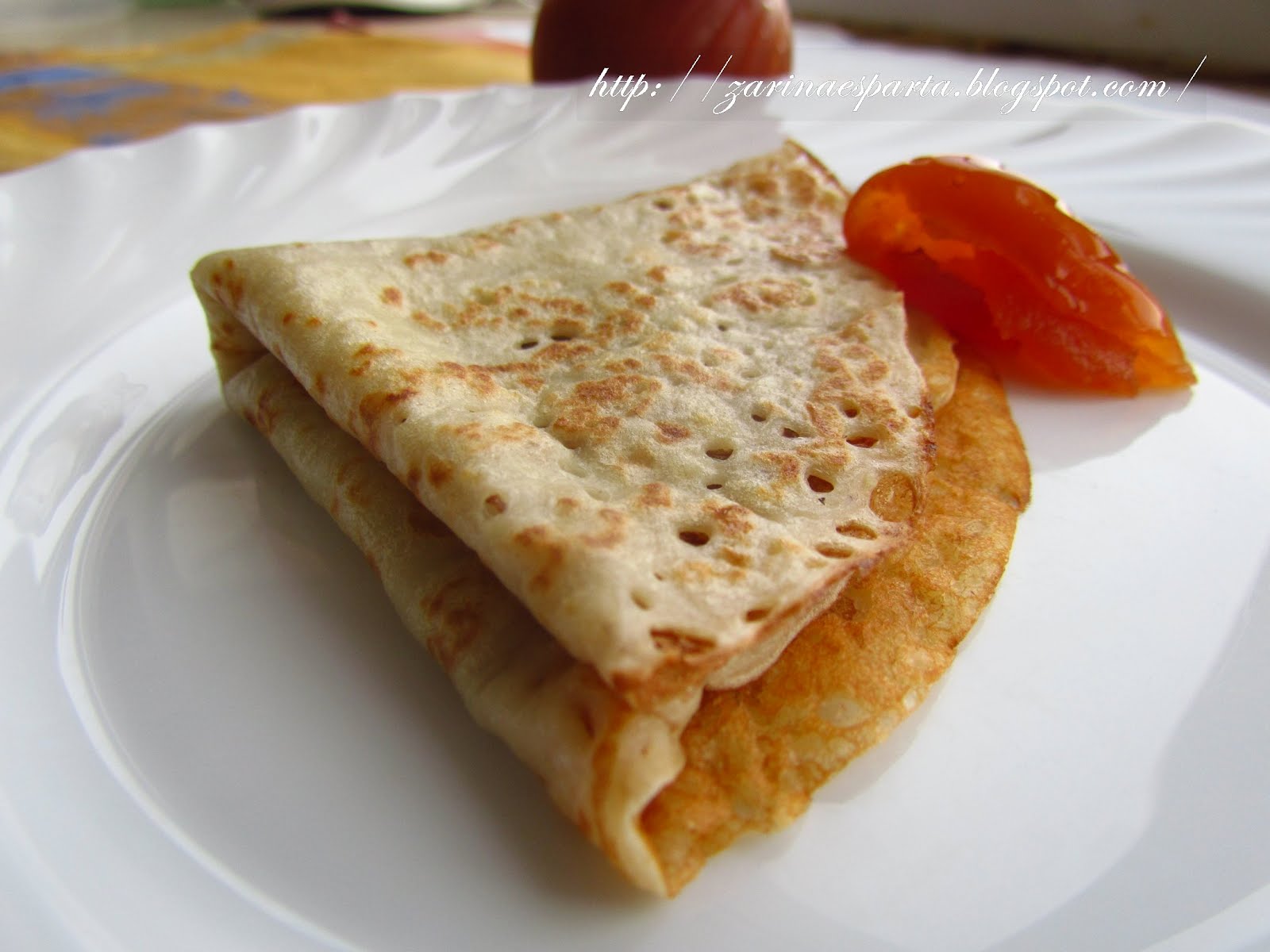 веган блинчики. веганские блинчики. блинчики на овсяном молоке. веганская масленица. нутовые блины веганские.