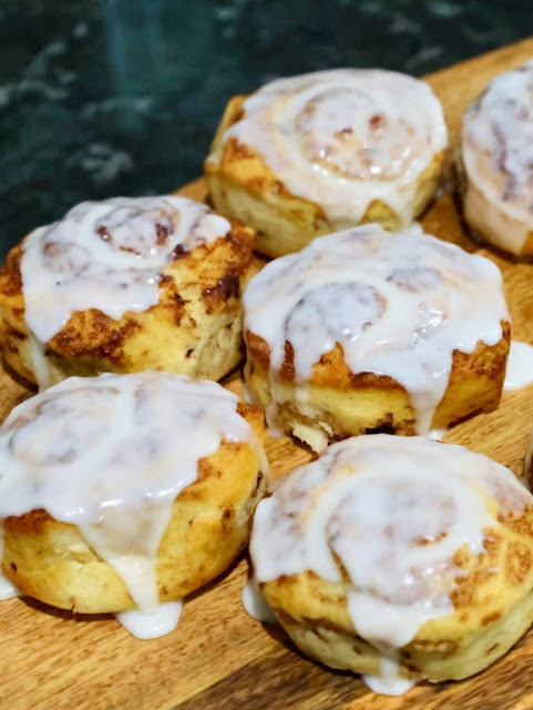 Air Fryer Cinnamon Rolls