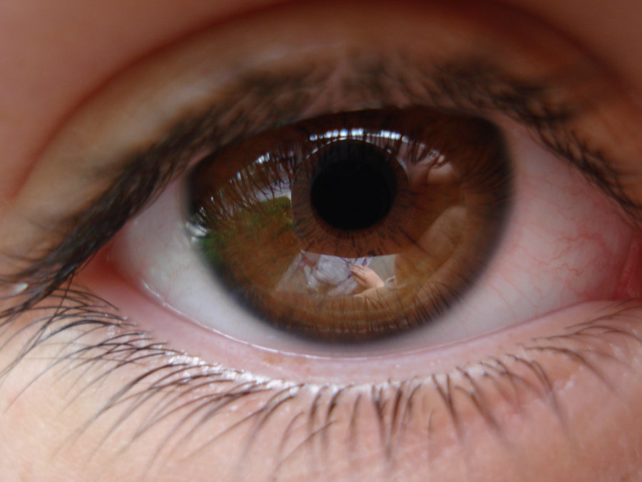 Что означает есть глазами. Зелено карие глаза. Карий цвет глаз. Карие глаза. Карикеглаза у человека.