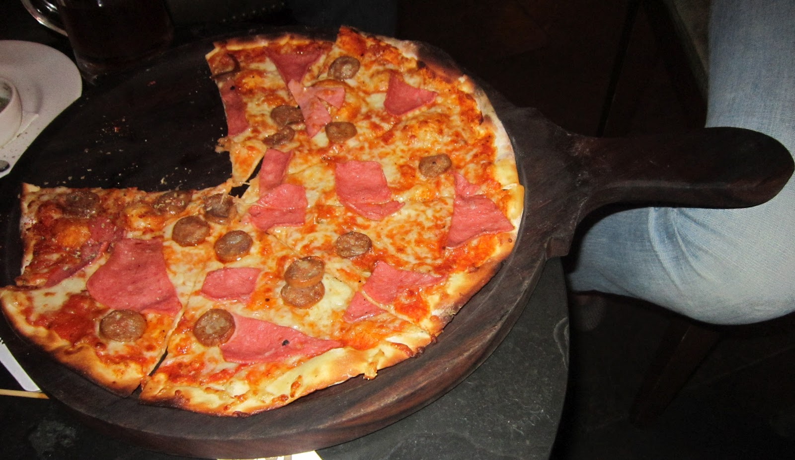 Meena's Space Wood Fired Pizzas!