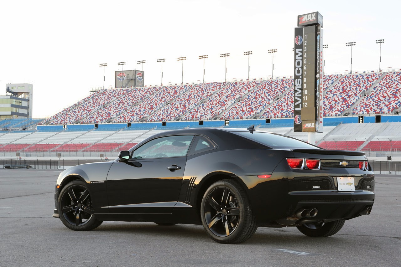 Chevrolet Camaro Performance Parts Track Drive: Quick Spin Photos