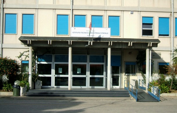 NoiVastesi: ISTITUTO "E. MATTEI": DOMENICA OPEN DAY