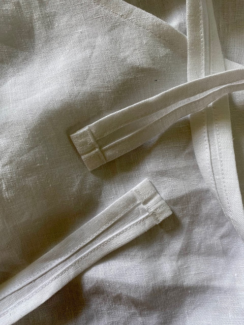 Diary of a Chain Stitcher: In The Folds Wrap Top from Peppermint Magazine in White Linen from The Fabric Store
