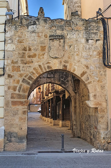 Arco de la Villa de San Esteban de Gormaz