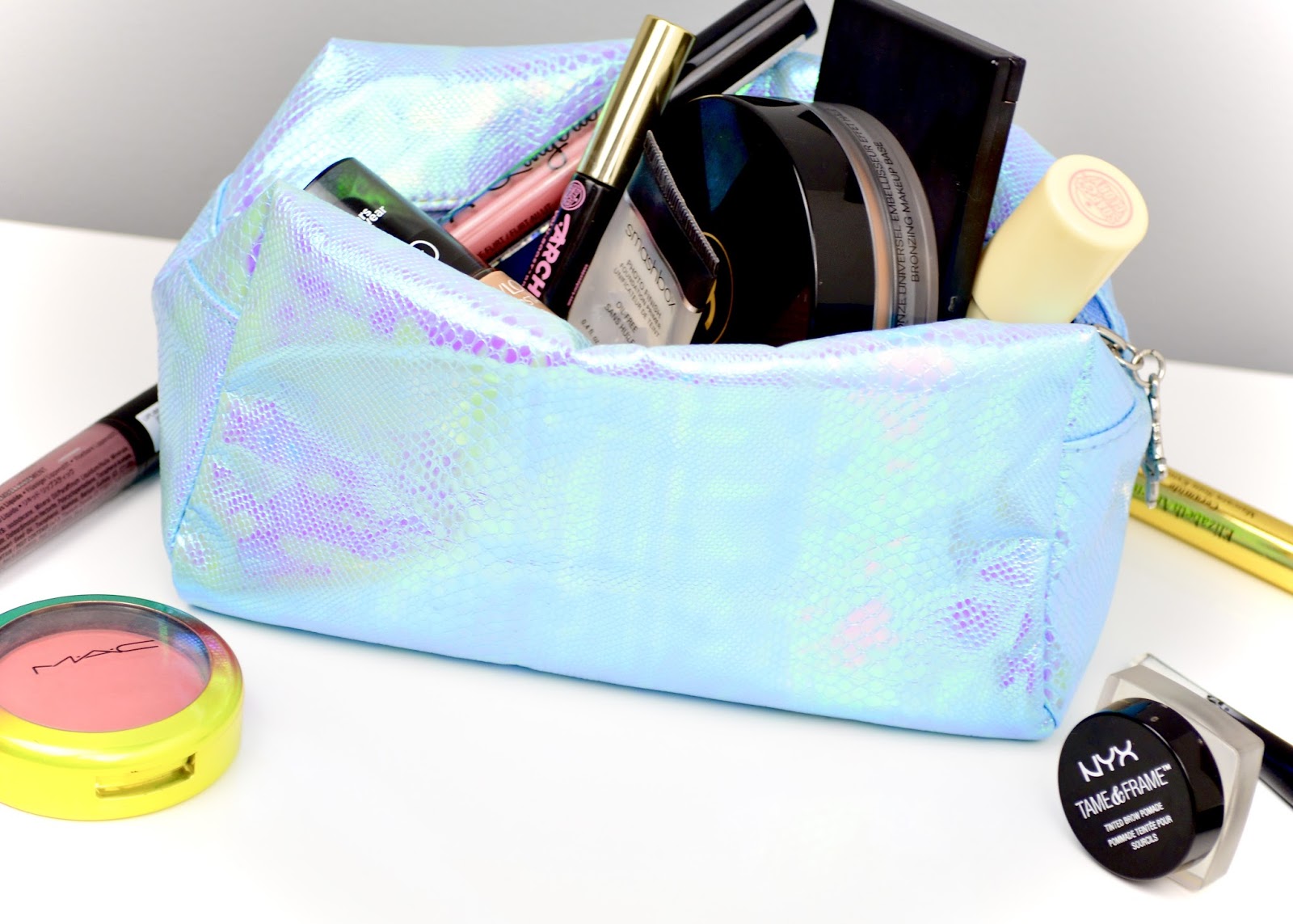 Whats In My Everyday Makeup Bag Miss Sunshine and Sparkle