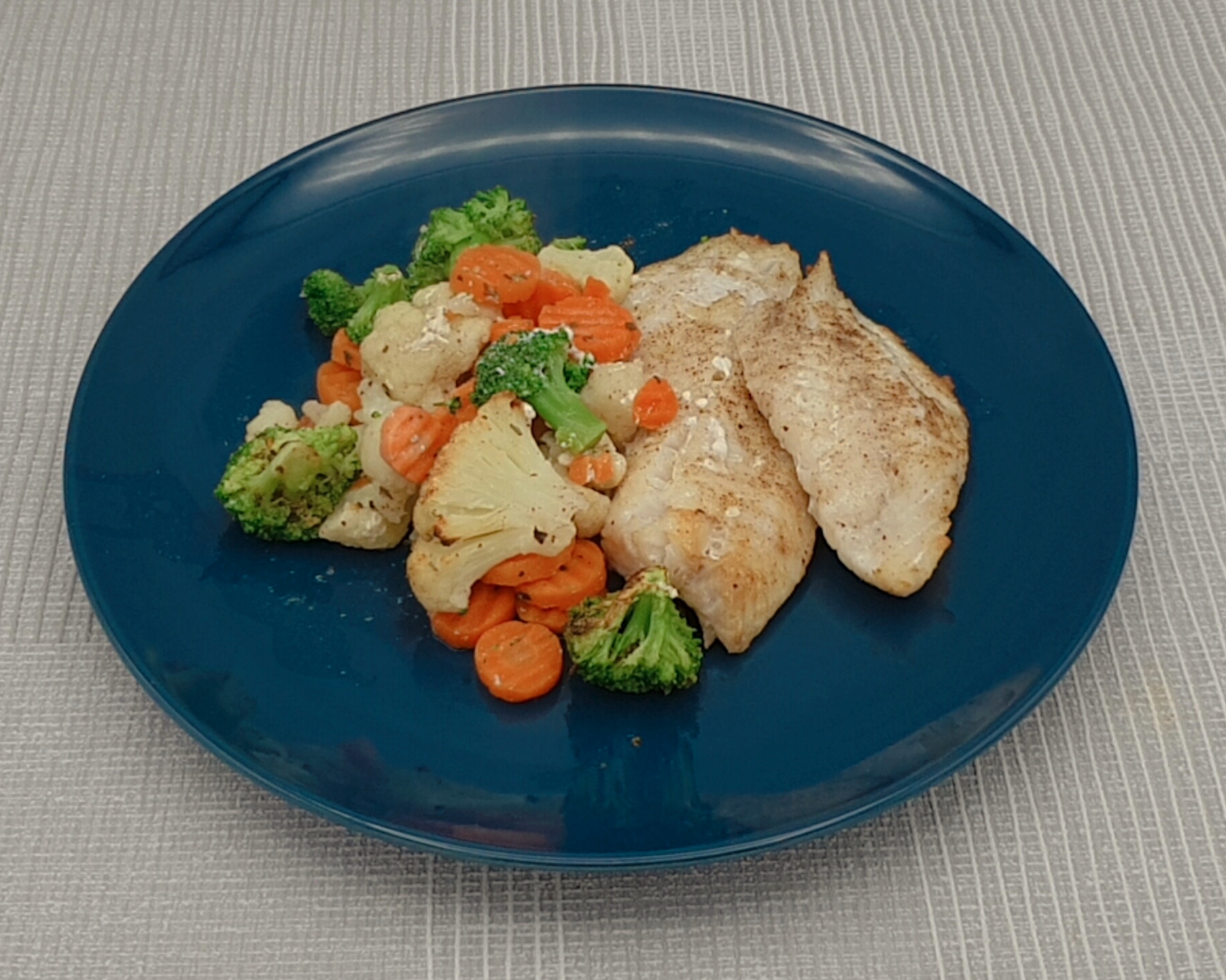 Wessels low carb Welt: Ofengemüse mit Rotbarschfilet