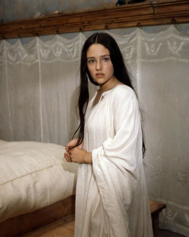 30 Beautiful Photos of Olivia Hussey in the 1960s and ’70s ~ Vintage