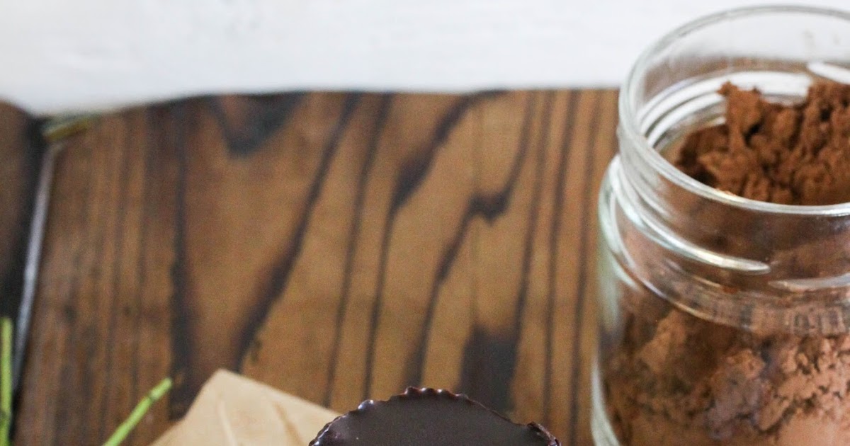 This Rawsome Vegan Life CHOCOLATE COCONUT PEPPERMINT BITES