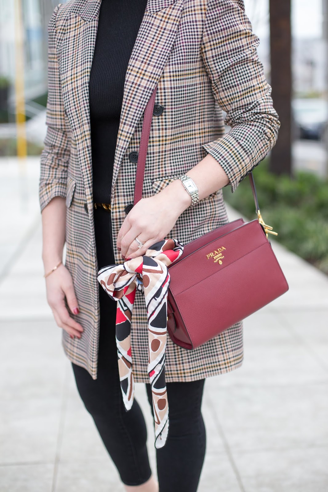 How to: Accessorize Your Handbag With an Hermes Scarf