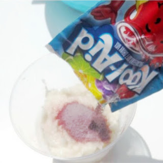 Make taste-safe paint for kids using kool-aid! This easy recipe is great for babies and toddlers and smells amazing! #koolaidpaintingforkids #koolaidpaint #koolaidfingerpaint #fingerpainting #fingerpaintrecipe #tastesafepaint #ediblepaint #paintrecipe #growingajeweledrose Make taste-safe paint for kids using kool-aid! This easy recipe is great for babies and toddlers and smells amazing! #koolaidpaintingforkids #koolaidpaint #koolaidfingerpaint #fingerpainting #fingerpaintrecipe #tastesafepaint #ediblepaint #paintrecipe #growingajeweledrose