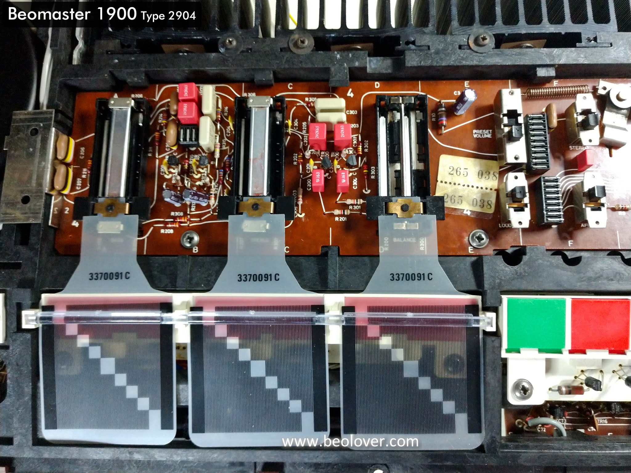 beolover: A Pair of Beomaster 1900 Receivers for Restoration: Unit #1 ...