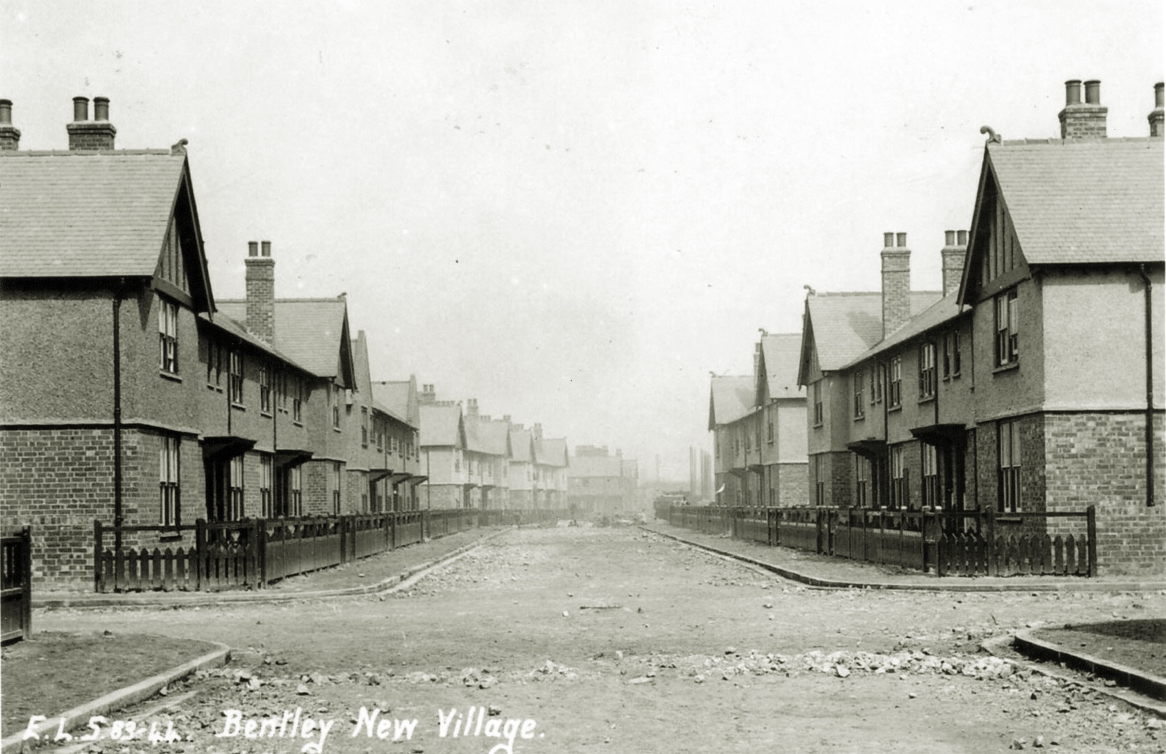 Bentley Village, A History A New Village For Bentley