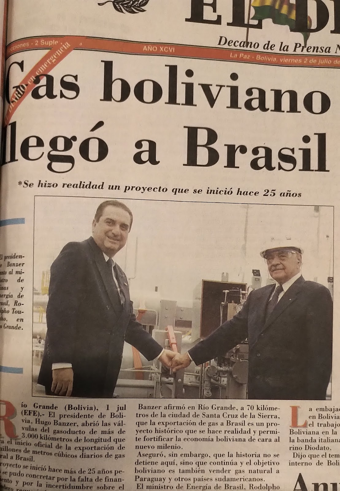 La histórica foto que daba inicio a la era del gas para Bolivia / EL DIARIO / MAURICIO MEDINACELI