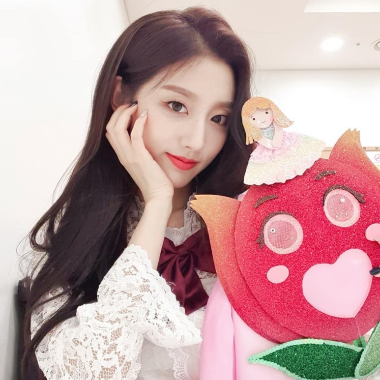 짬바 쌓이니까 보컬 포텐터지고 있는 메댄 여자아이돌 | 인스티즈