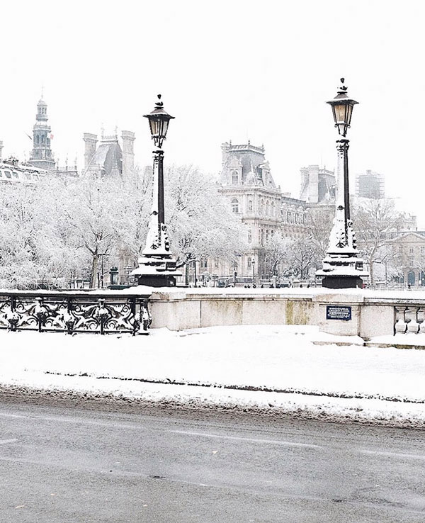 Weekday Wanderlust | From Instagram: Paris Sous La Neige / Paris in the Snow