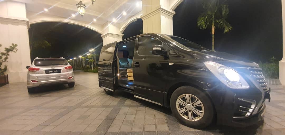 Oakland Car Rental & Transportation