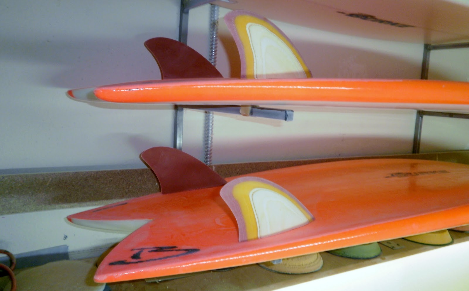 BURKE SURFBOARDS (foam, resin & fiberglass...)