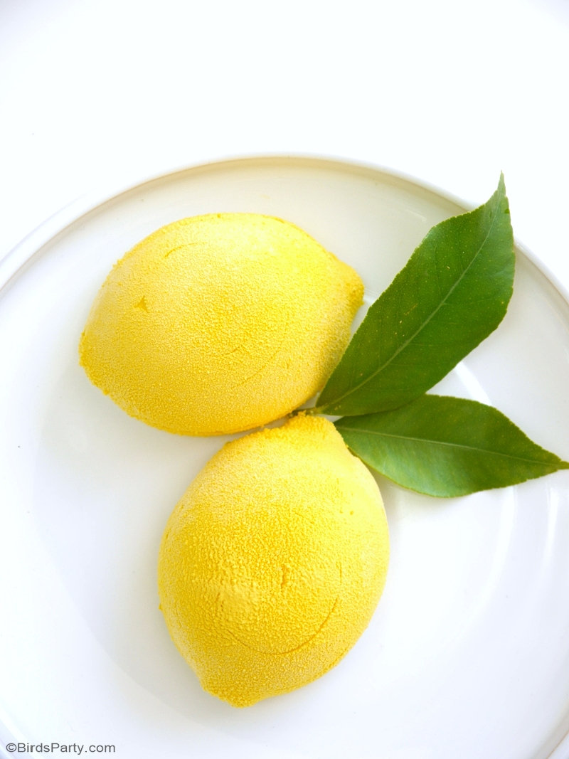Lemon Shaped Mousse Recipe - lemon & white chocolate mousse shaped in a gorgeous lemon shell, perfect and delicious for a summer party! by BirdsParty.com @birdsparty #lemonmousse #lemon #dessert #recipe #lemonparty #citruspartyideas #summerdessert #nobakedessert #lemonshapedmousse
