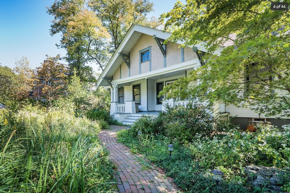 Sears House Seeker Sears Elsmore, "House That Thrift Built", In