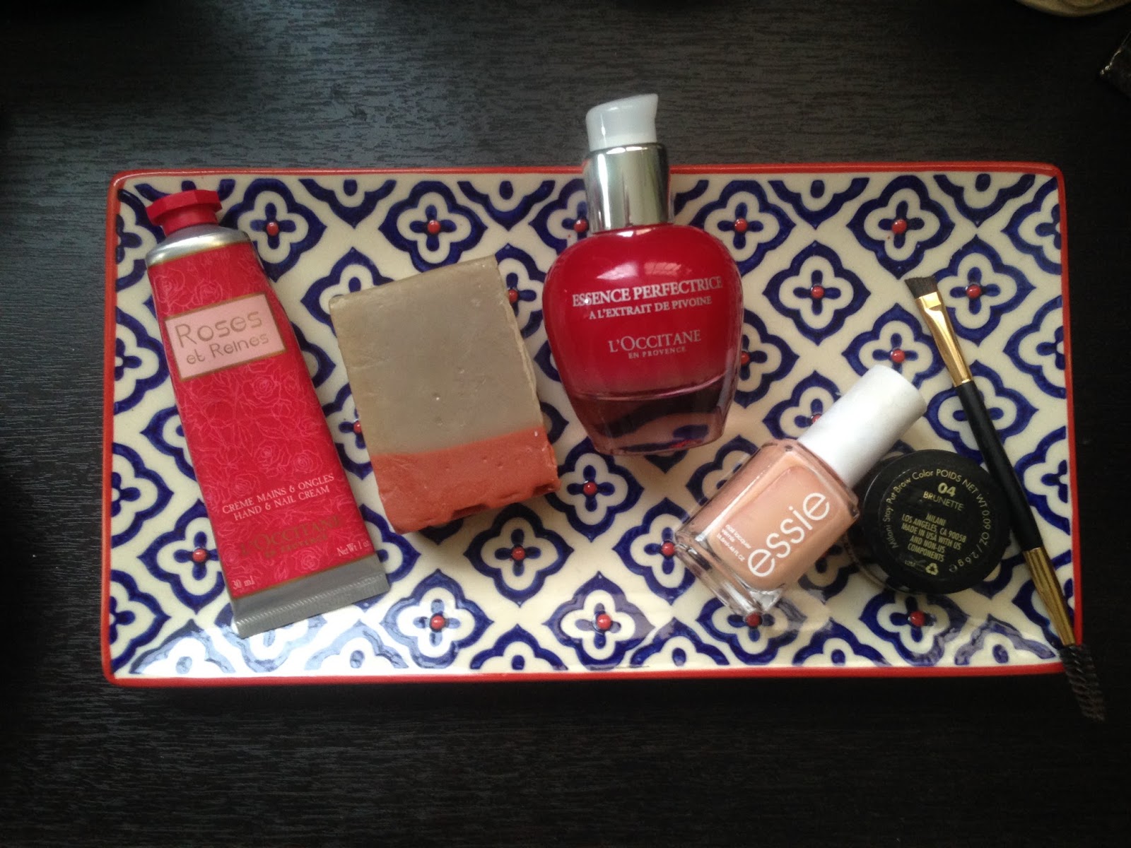 Lilies bloom lilies-bloom