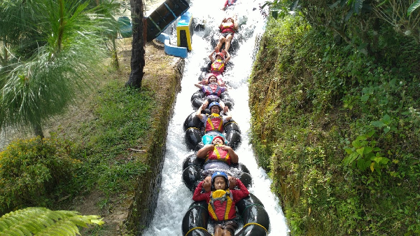 River Tubing Kali Pucung