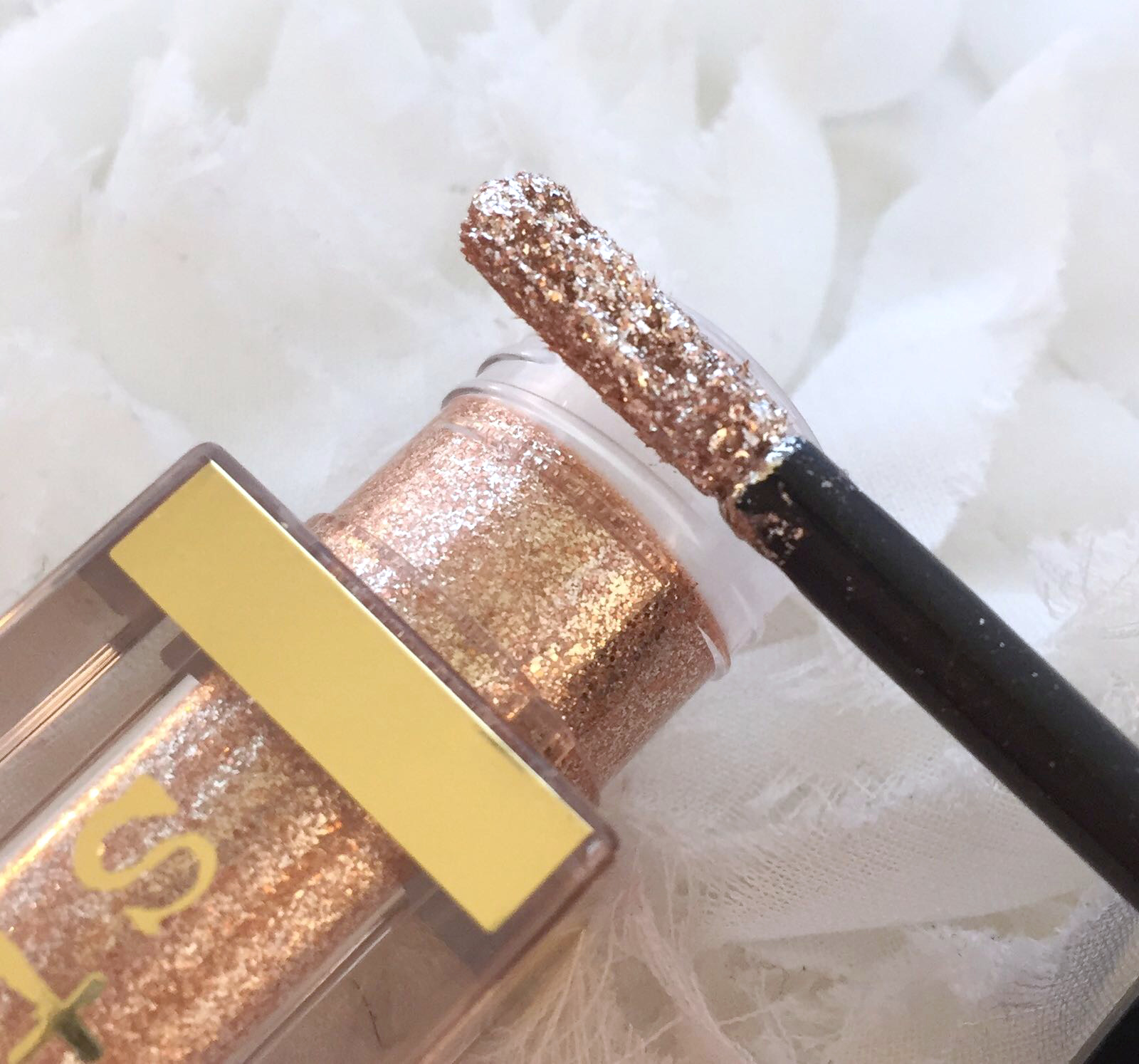 Stila Magnificent Metals Glitter And Glow Liquid Eyeshadows Review And