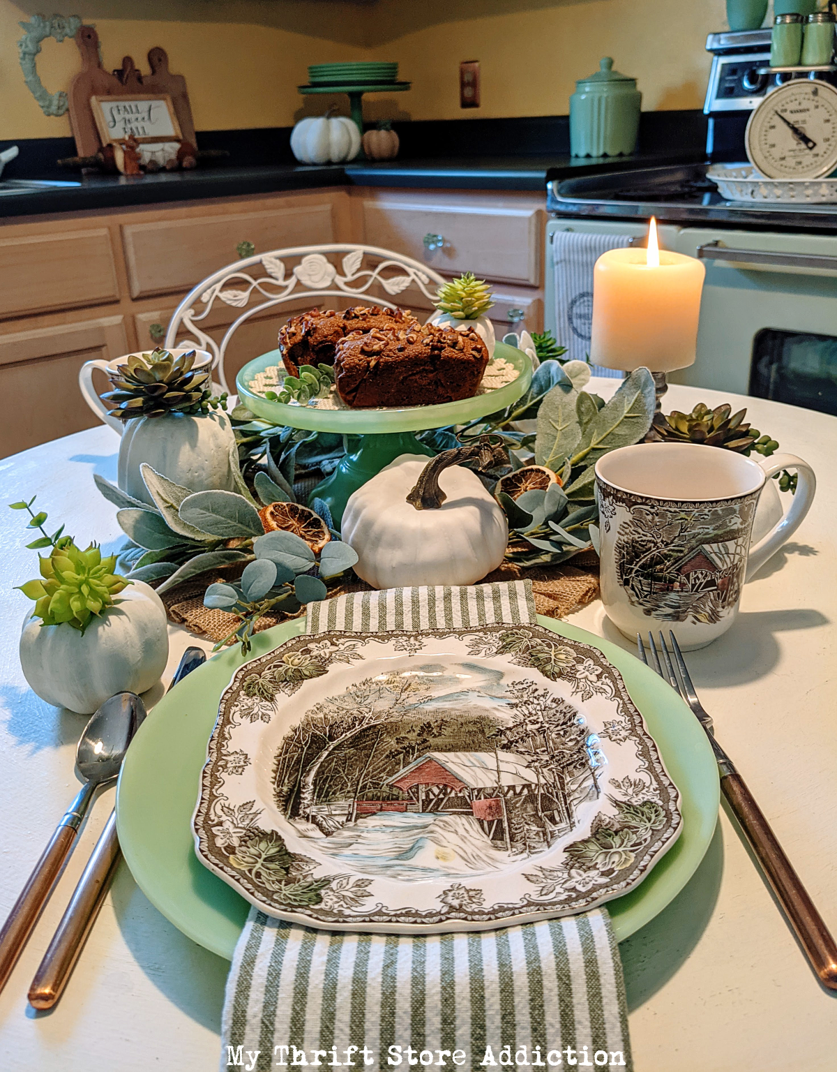 vintage Thanksgiving table