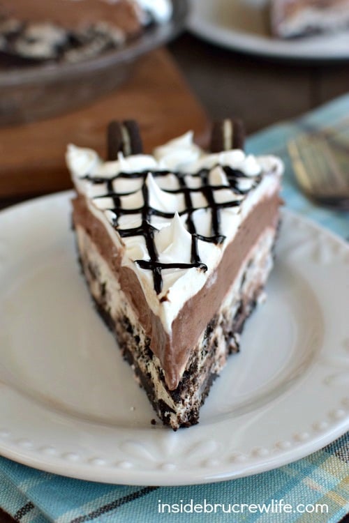 COOKIES AND CREAM CHOCOLATE PIE COOKIES AND CREAM CHOCOLATE PIE