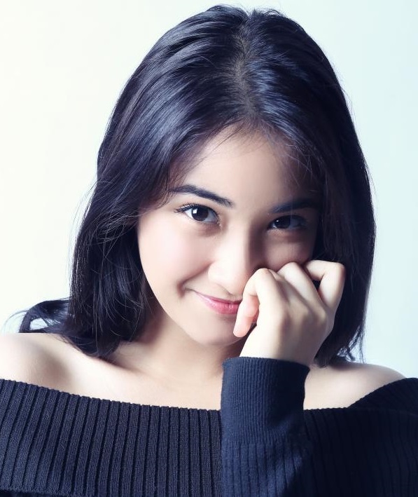 Biodata Nadya Arina Dan Foto Lengkap Hot Sex Picture