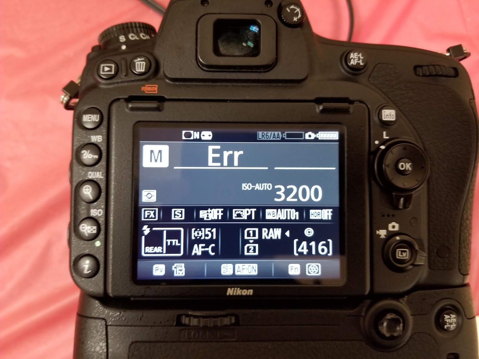 Arti Kode Err pada Kamera DSLR Nikon Arti Kode Err pada Kamera DSLR Nikon