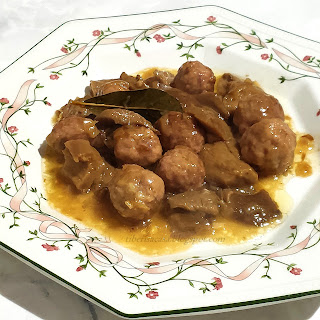 ~ Albóndigas con gírgolas ~ Pilotes amb gírgoles ~