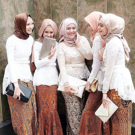 45+ Model Kebaya Wisuda Muslim Modern Terbaru 2018