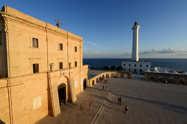 Le 50 sfumature di azzurro a Leuca