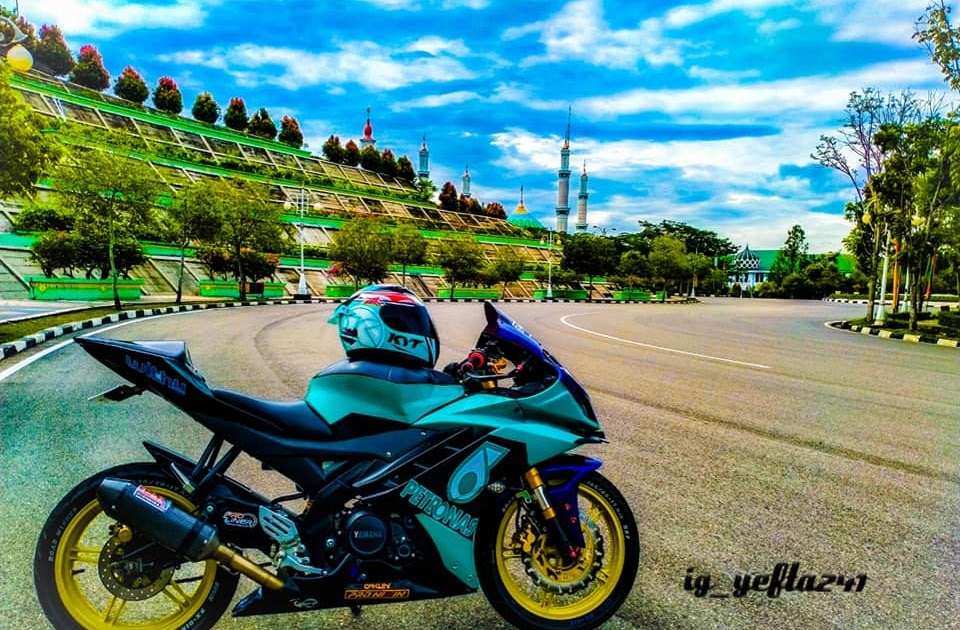 r15 v2 petronas