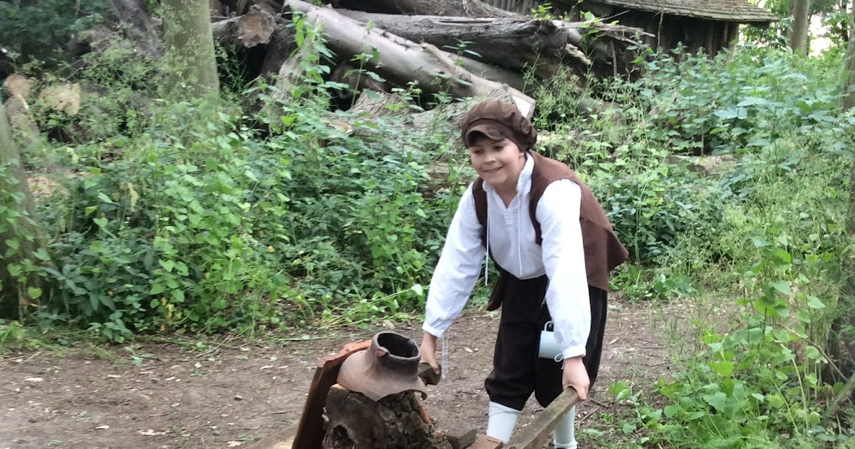 Wheelbarrows Kentwell Tudor Wheelbarrows