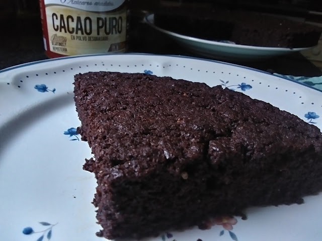 Bizcocho de cacao puro (con la medida del yogurt)