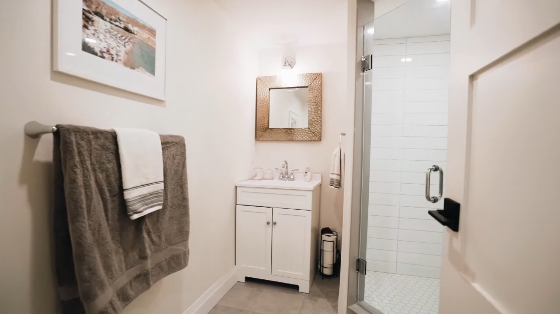 35 Interior Design Photos vs. 37 Coney Rd, Toronto Luxury Home Tour