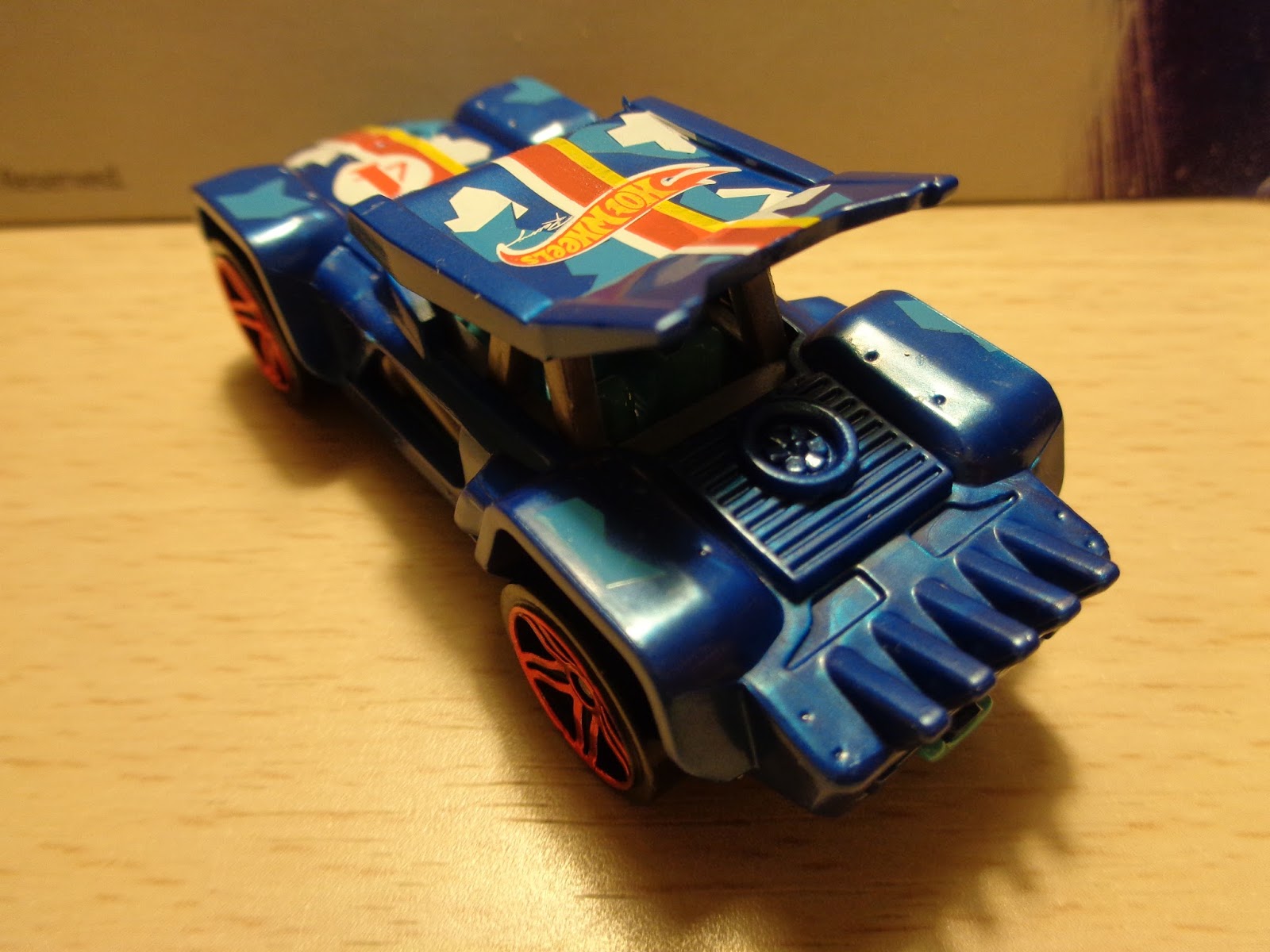 J And J Toys: Hot Wheels Bull Whip and Rapid Response