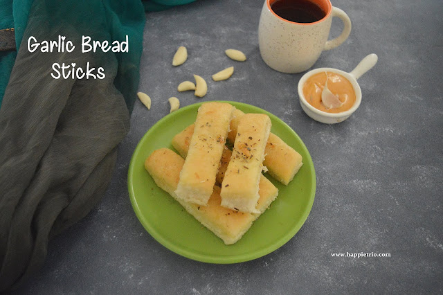 Garlic Bread Sticks Recipe | Domino's style Garlic Breadsticks