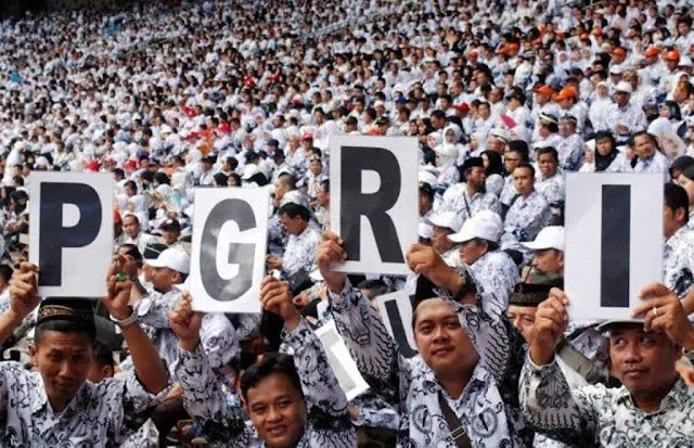 Gaji dan Tunjangan Guru di Indonesia Lebih Besar dan Lampaui Finlandia, Bagaimana Kualitas Siswa?