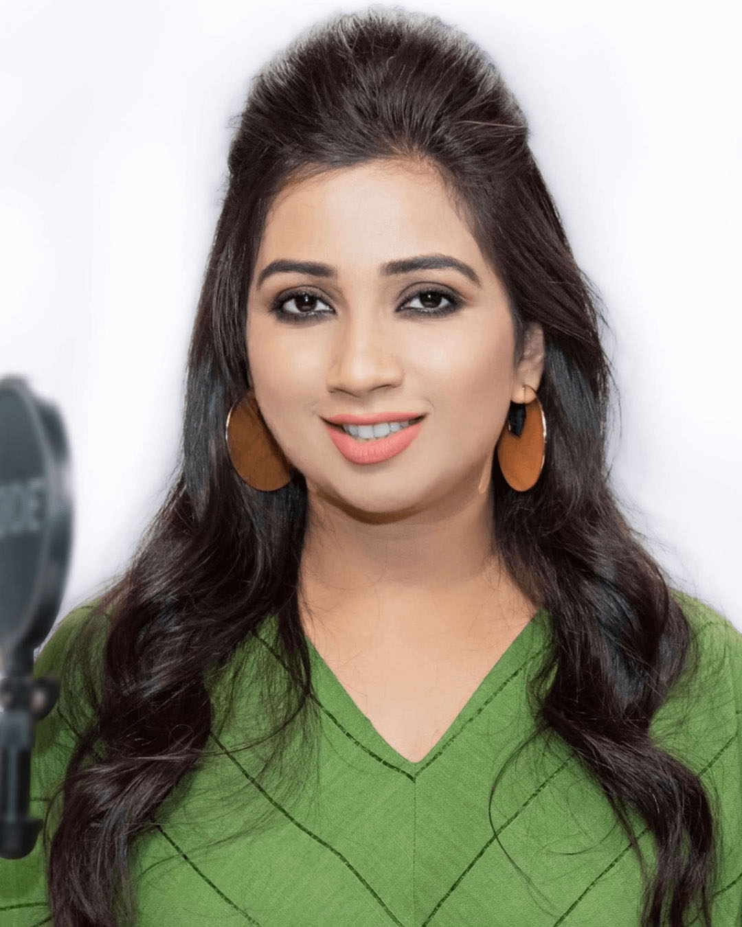 Shreya Ghoshal : Most Beautiful Indian Singers