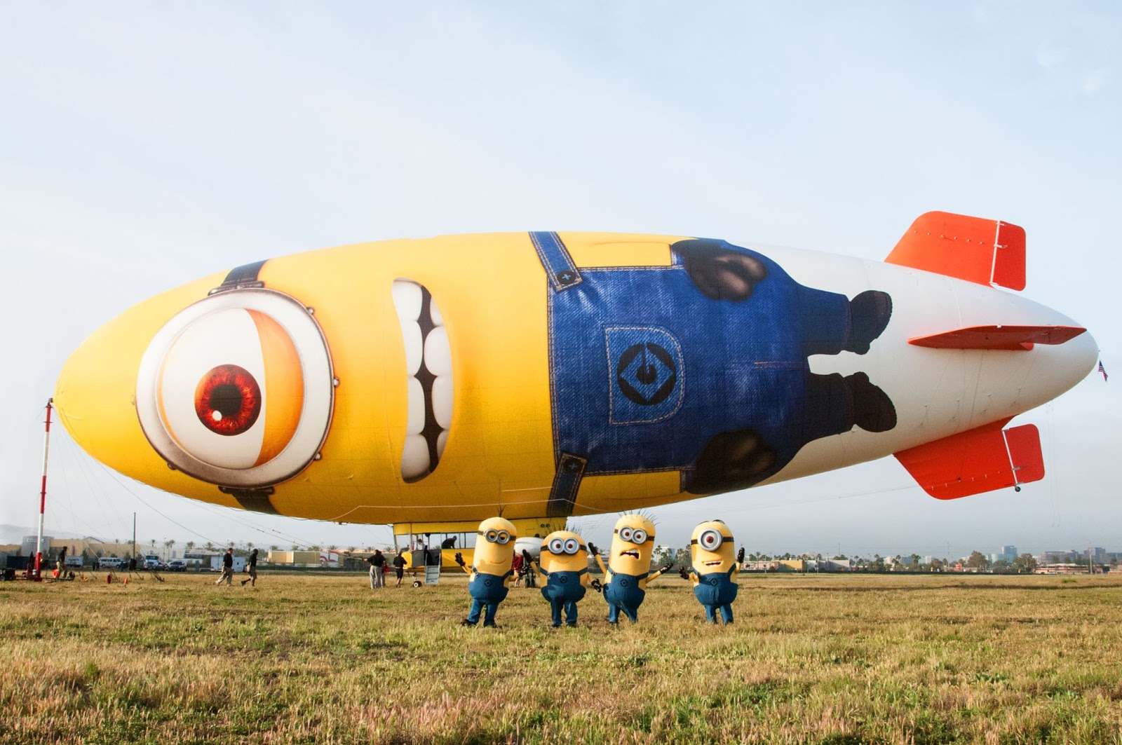 NickALive! Universal Pictures And Illumination Entertainment's "Despicable Me 2" "Despicablimp